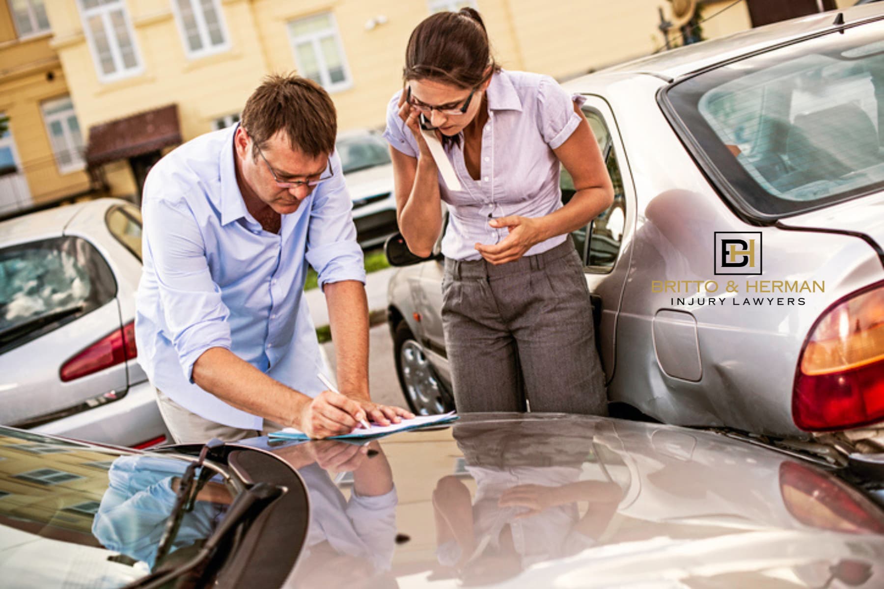 Jupiter car accident lawyer answers, “What information do you exchange in a car accident?” Call (561) 835-5555 to schedule your FREE case evaluation if you get injured due to another’s negligence.